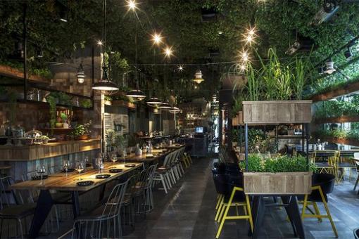 5 restaurants with great ceiling designs.